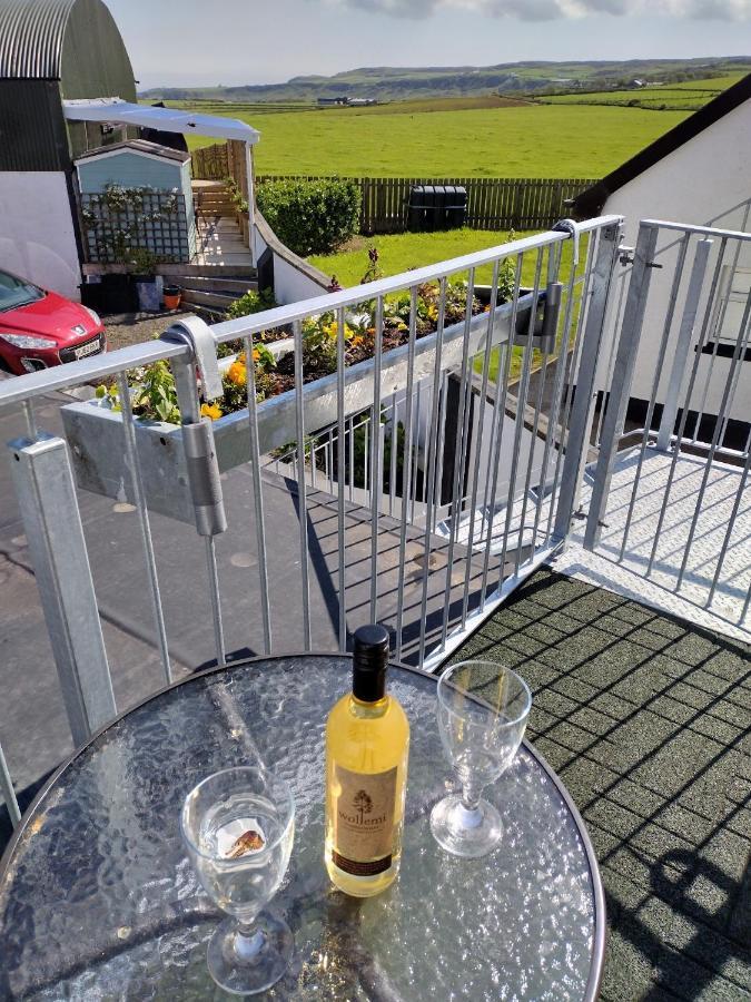 Dunseverick Ramblers Rest Bushmills Bagian luar foto